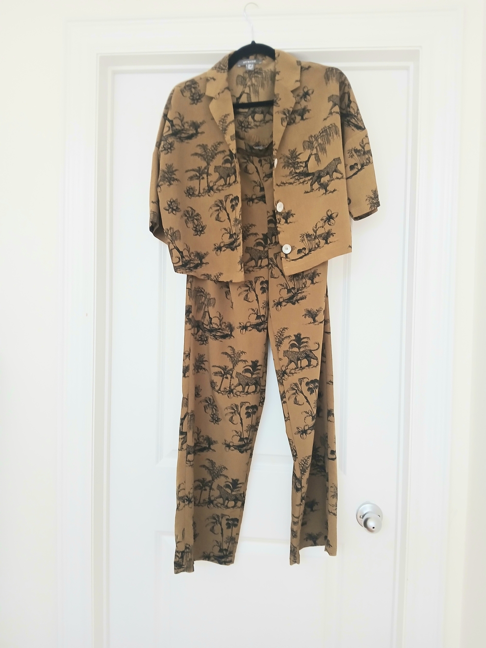 Primark Khaki Wide-Leg Palm Print Pants & Matching Cropped Jacket